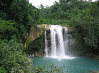 Wasserfall auf Haiti