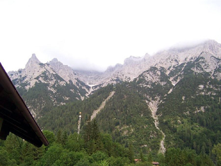 Karwendelgebirge von unten