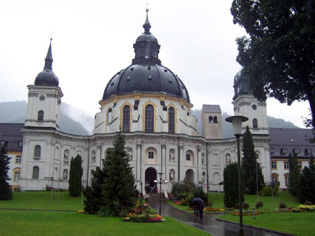 Die runde Klosterkirche Ettal