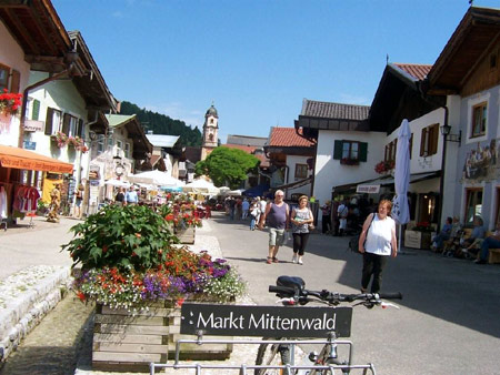 mittenwald einkaufsstrasse