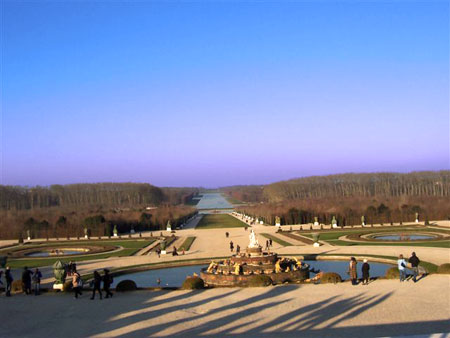 Im Schloßpark von Versailles kann man wundervoll spazierengehen...