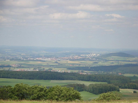 Blick von der Maulkuppe auf die Stadt Fulda
