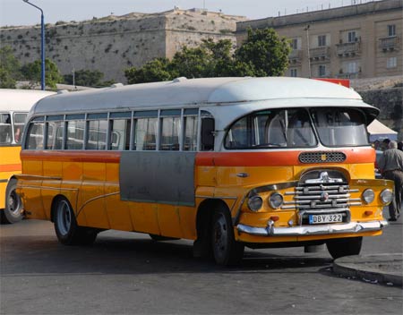 Malta Bus