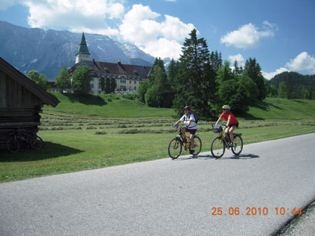 Radweg entlang der Isar