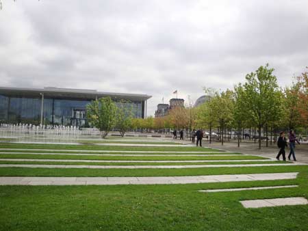 Das Paul-Löbe-Haus, Haus der Abgeordneten