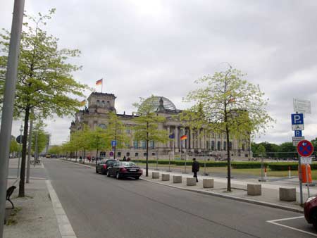 Der Reichstag mit seiner Glaskuppel