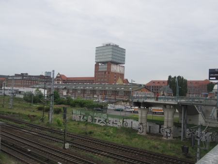 Am S-Bahnhof Warschauer Straße