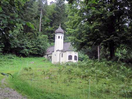 Die Ölbergkapelle im Wald