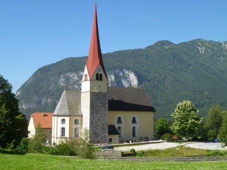 Ausganspunkt bei der Kirche in Eben