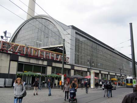 border="1"Bahnhof Alexanderplatz