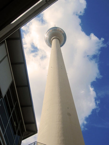 Berlin Fernsehturm, drehendes Restaurant in 207m Höhe
