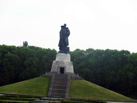 Sowjetisches Ehrenmal