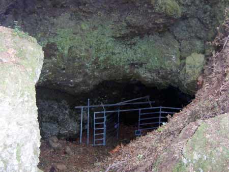 Birresborn-Höhle