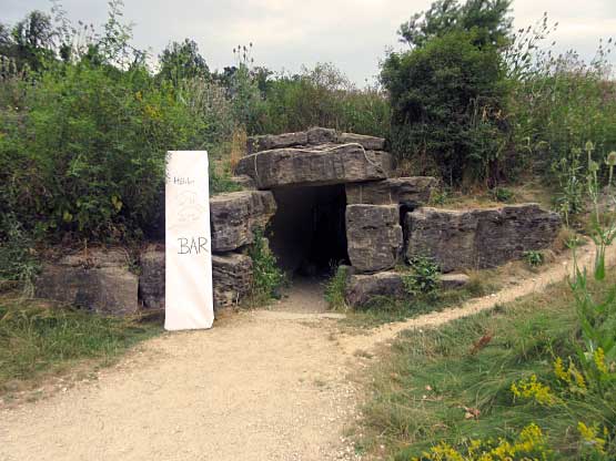 Außerhalb der Höhle