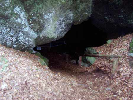 Eingang Eishöhle