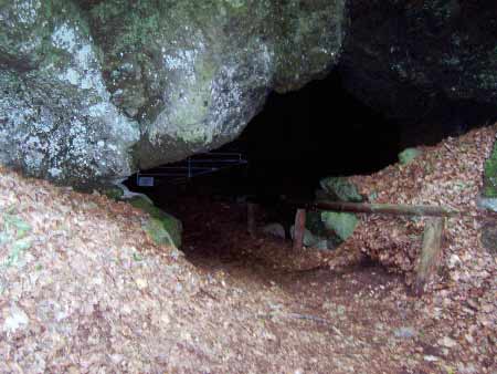 Eingang Eishöhle