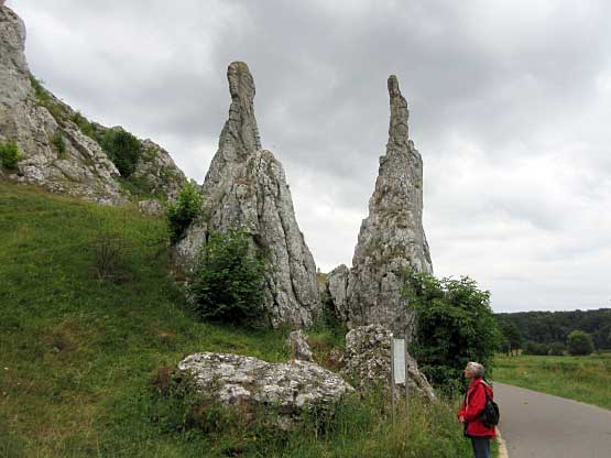 Wir umrunden die Felsen