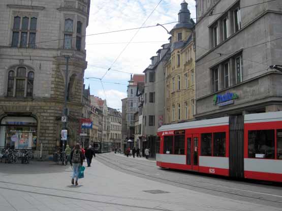 14 Straßeneinmündungen