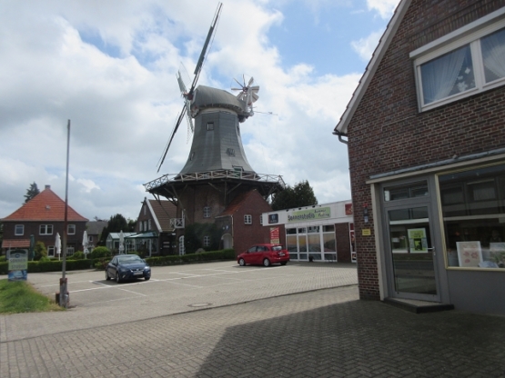 Zweistockige Gallerie-Holländer-Mühle