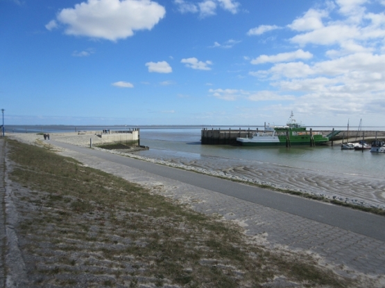 Hafenausfahrt nach Spiekeroog