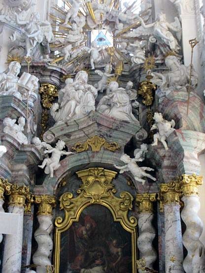 Dutzende weiße Engel