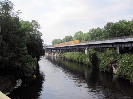 Landwehrkanal mit U-Bahn