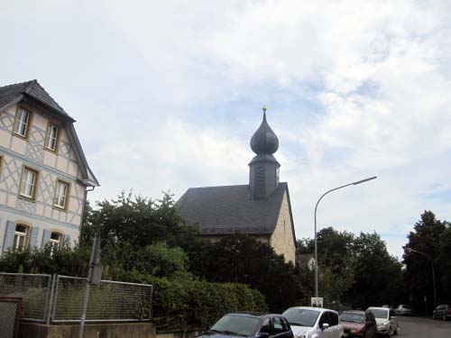 Loffeld - Kirche mit Zwiebelturm