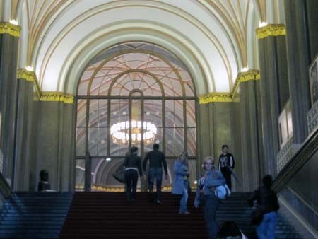 border="1"Rathaushalle