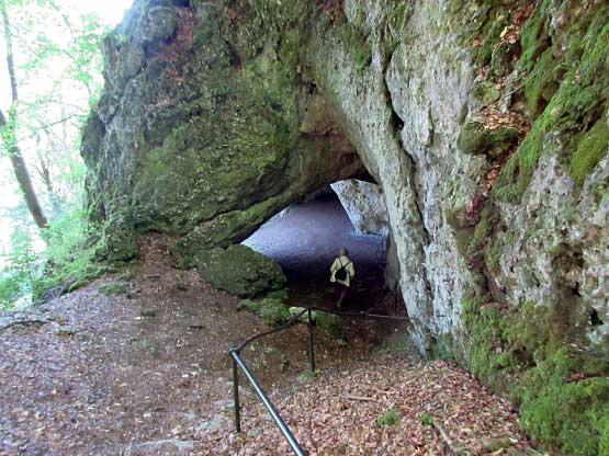 Die Große Scheuer am Nordhang der Alb