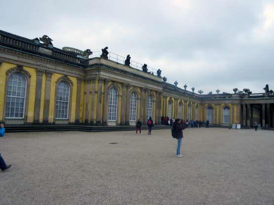 Das Schloss von hinten