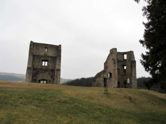 Ruine ziemlich zerfallen