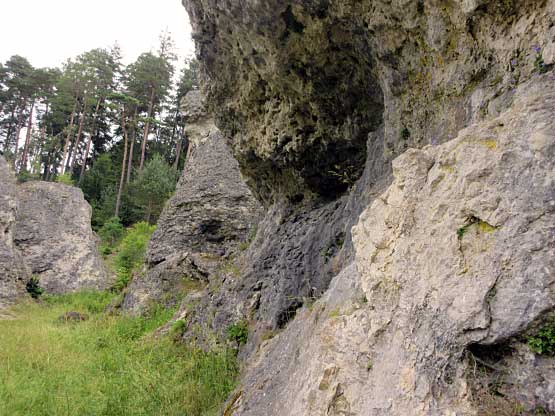 Felsüberhang im Felsenmeer Wental